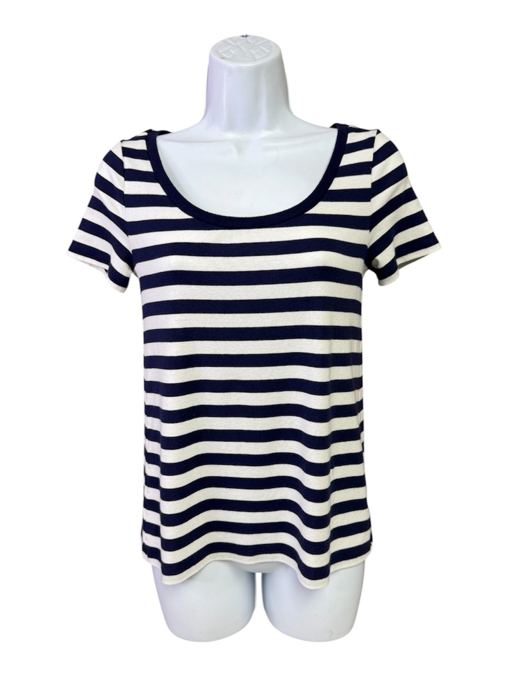 Old Navy size small Striped Scoop Neck Short Sleeve Tee in Navy and off white